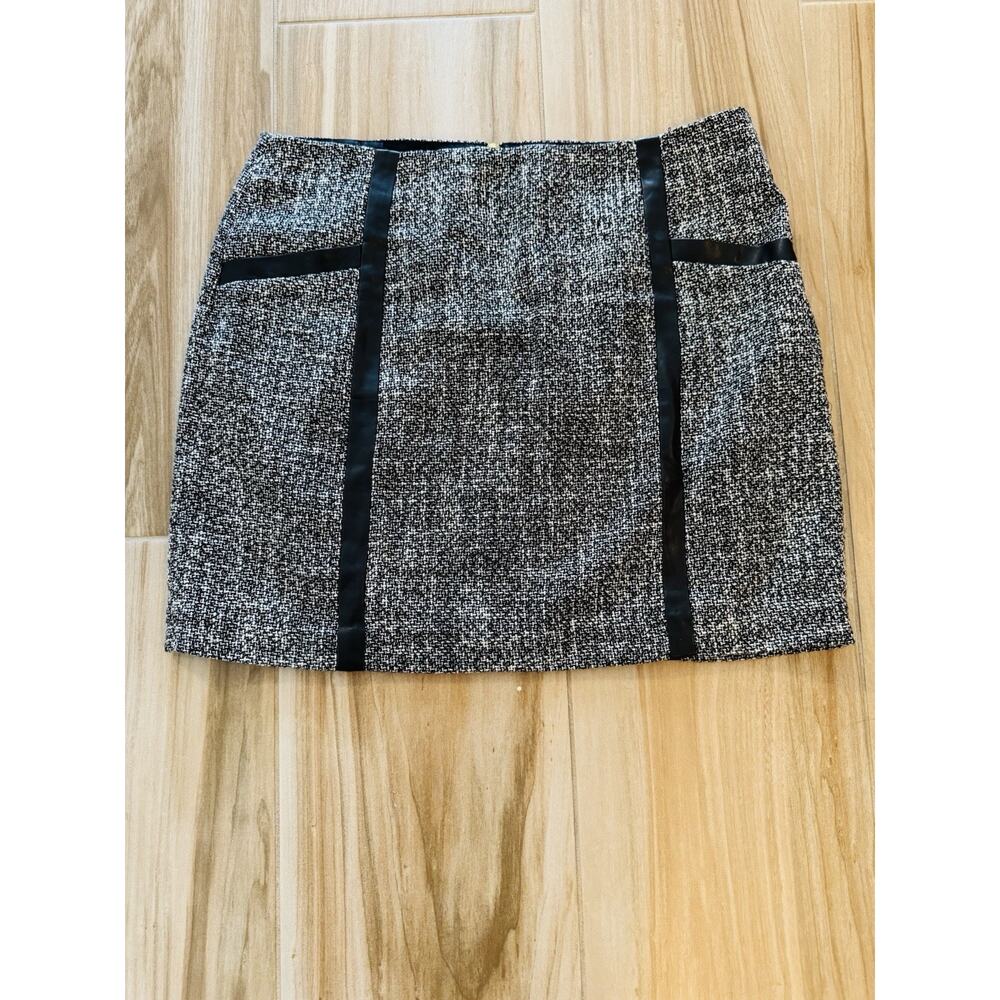BANANA REPUBLIC Lined Wool Tweed Flirty Mini Skirt Faux Leather Trim Size 12